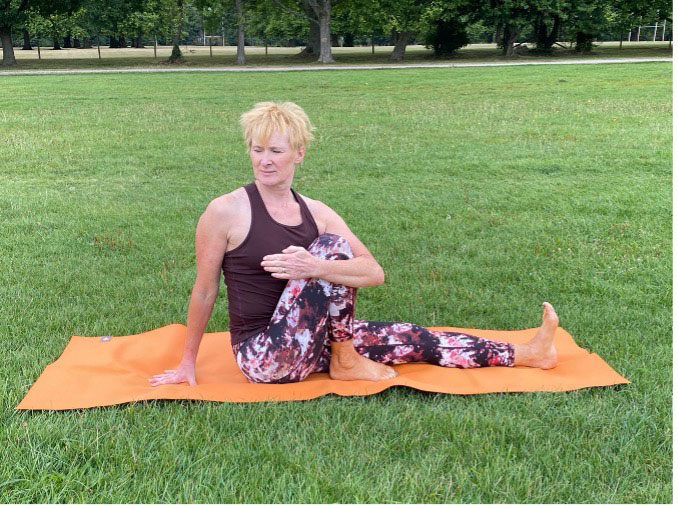Yoga Poses for Beginners – 10 Best Yoga Poses for Beginners